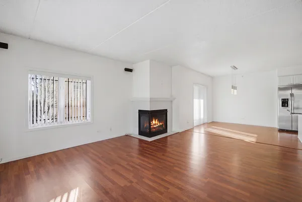 $375,000 | 115 North Clifton Avenue, Unit 103, Park Ridge, IL 60068