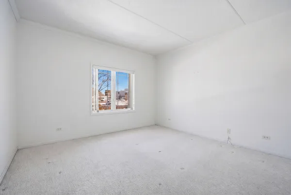 $375,000 | 115 North Clifton Avenue, Unit 103, Park Ridge, IL 60068