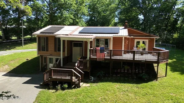$378,000 | 346 HC Smith Drive, Oneida, TN 37841