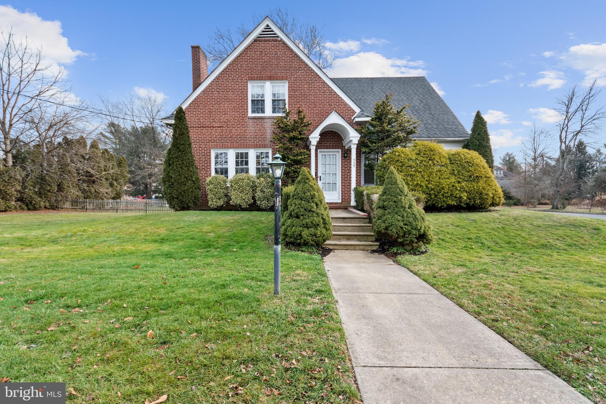 539 Laurel Road Laurel Springs, NJ 08021 - Photo 1 of 35