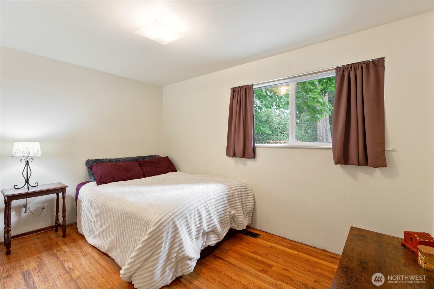 18816 89th Avenue Northeast Bothell, WA 98011 - Photo 7 of 28