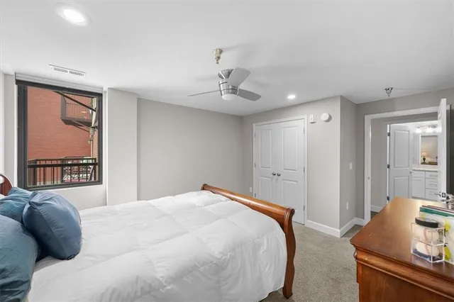 $235,000 | 2980 Baltimore Avenue, Unit 2204, Kansas City, MO 64108