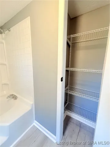 $199,900 | 1015 Crone Road, Memphis, IN 47143