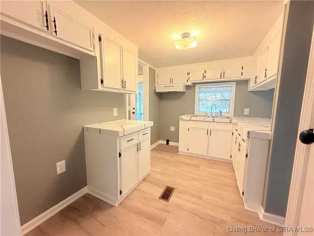 $199,900 | 1015 Crone Road, Memphis, IN 47143