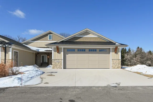 $398,400 | 2765 County Rd EE, Abrams, WI 54101