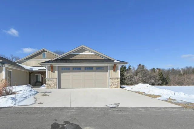 $398,400 | 2765 County Rd EE, Abrams, WI 54101