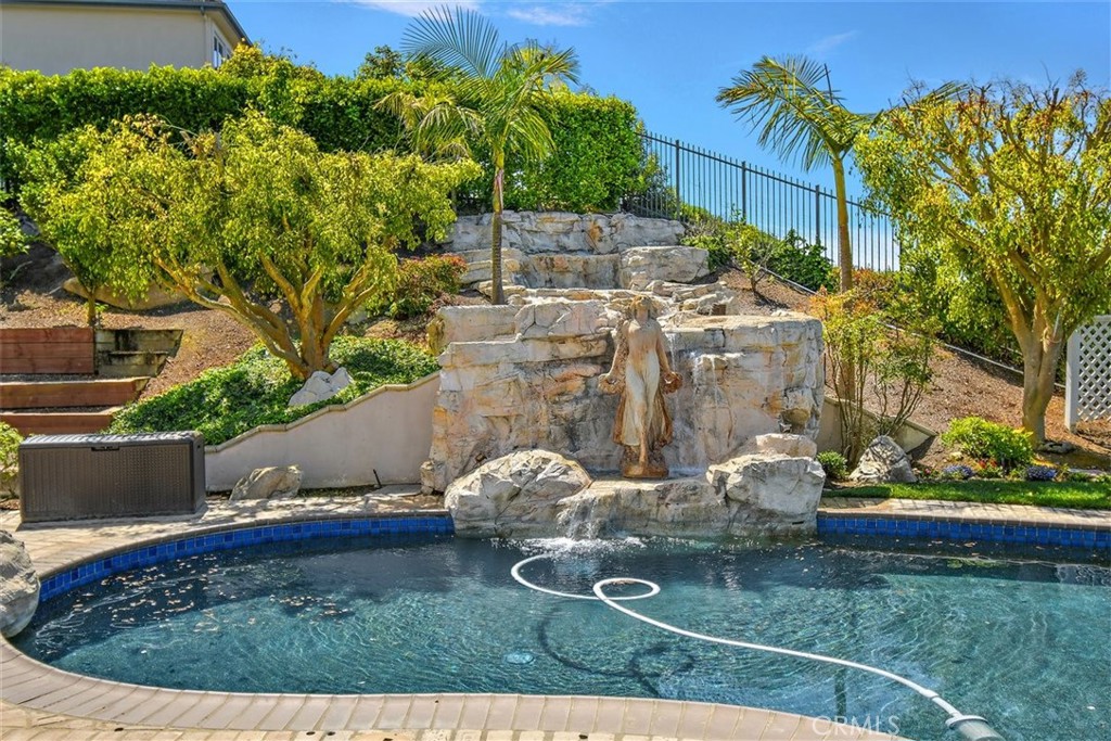 19 Santa Rosa Rolling Hills Estates, CA 90274 - Photo 55 of 62 Pool with waterfall feature