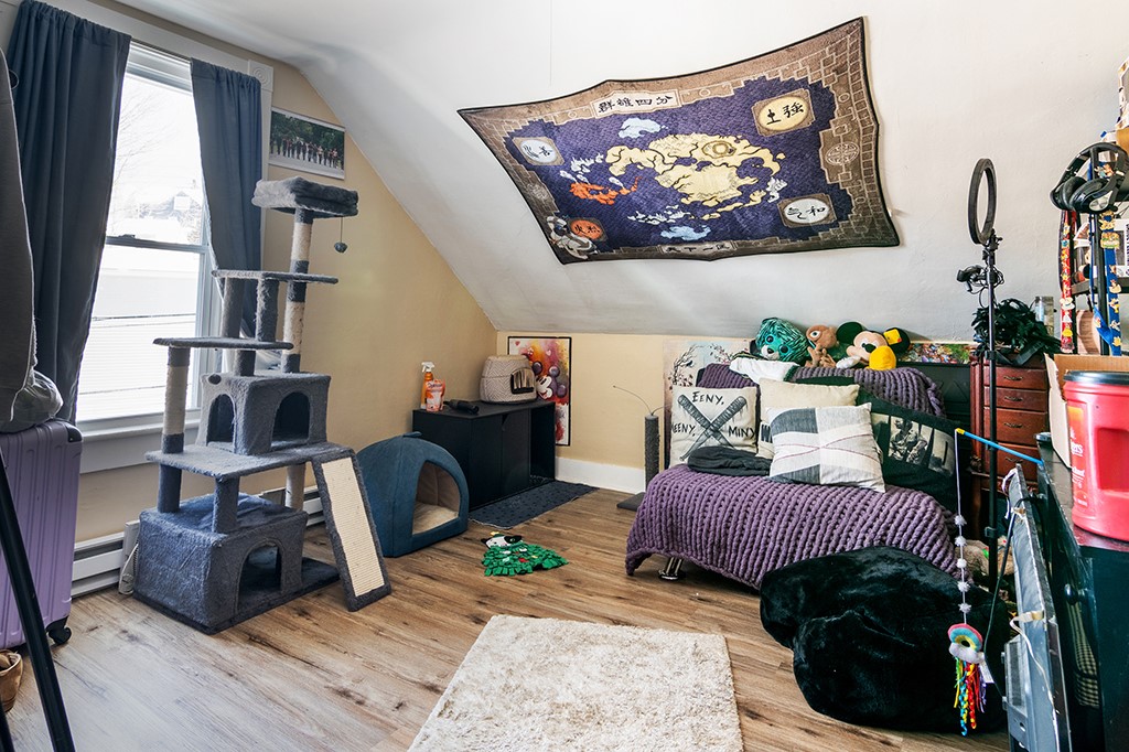 125 Elm Street Woonsocket, RI 02895 - Photo 13 of 18 127 Elm Upper