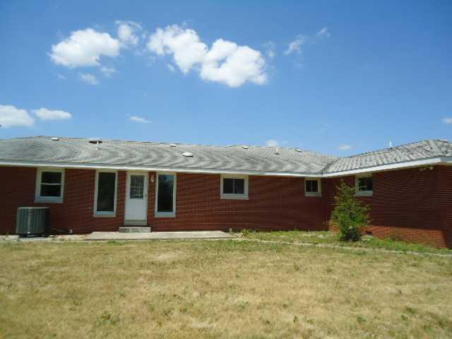 6739 State Rte 19 Kokomo, IN 46902 - Photo 2 of 14