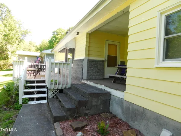 $134,900 | 304 Highland Street Southeast, Wise, VA 24293