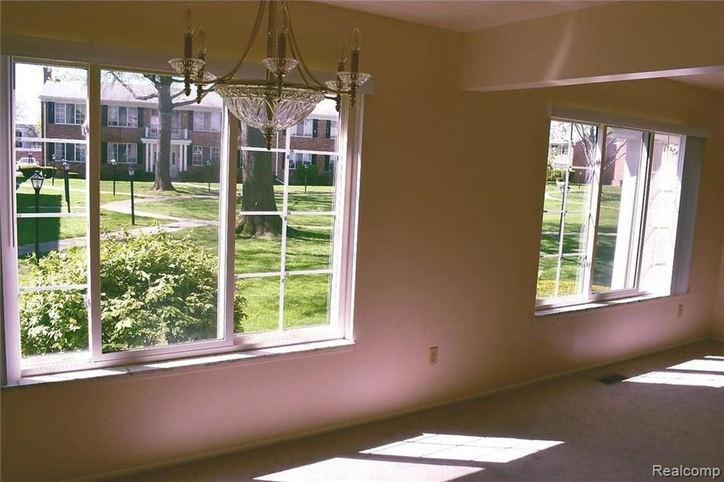29516 Hoover Road, Unit 69 Warren, MI 48093 - Photo 7 of 34