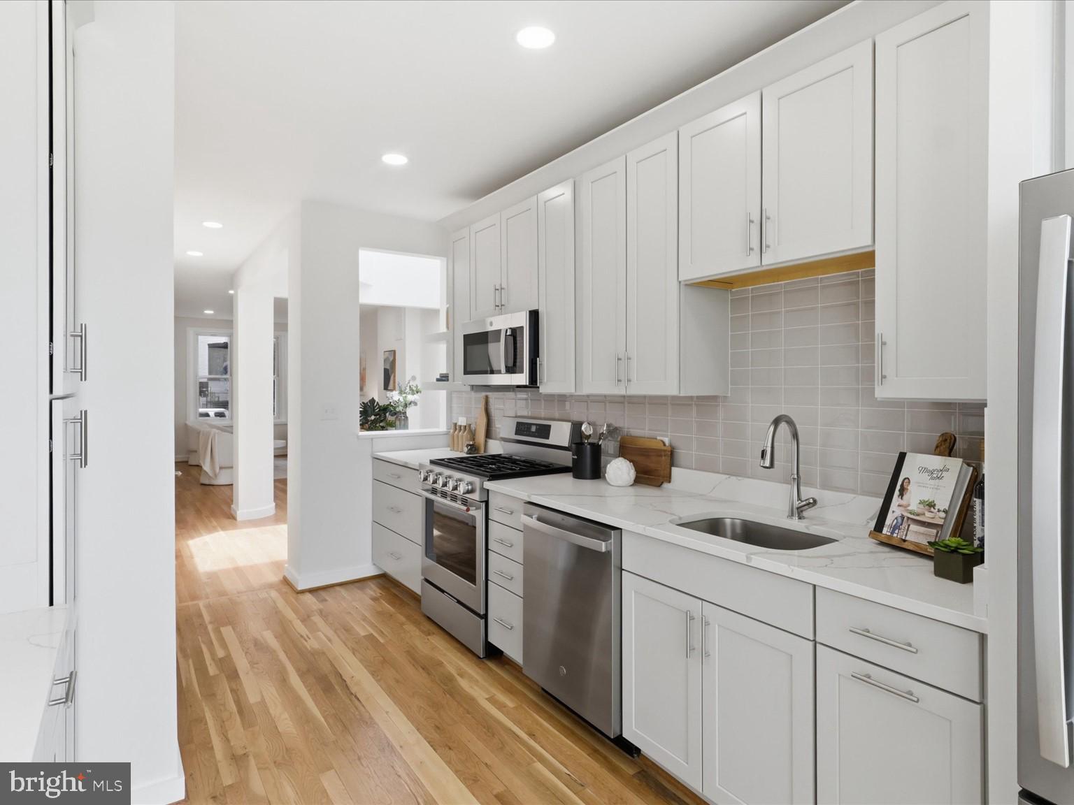 2302 Ontario Road Northwest Washington, DC 20009 - Photo 13 of 35 Gallery Image 13