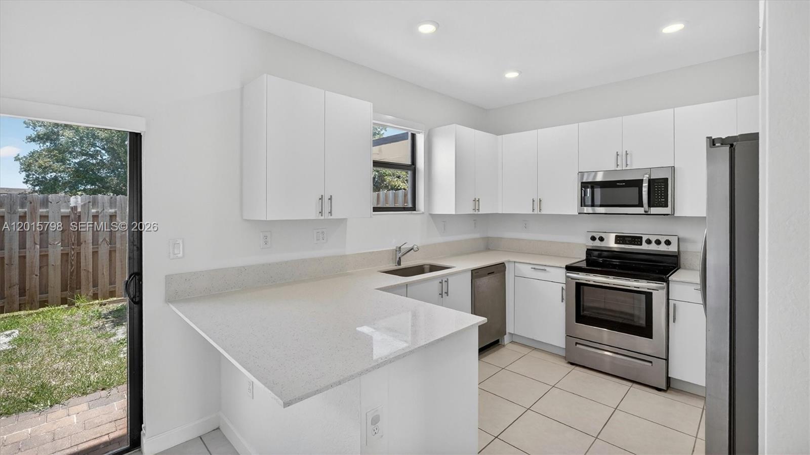 23029 Southwest 128th Place Miami, FL 33177 - Photo 11 of 39