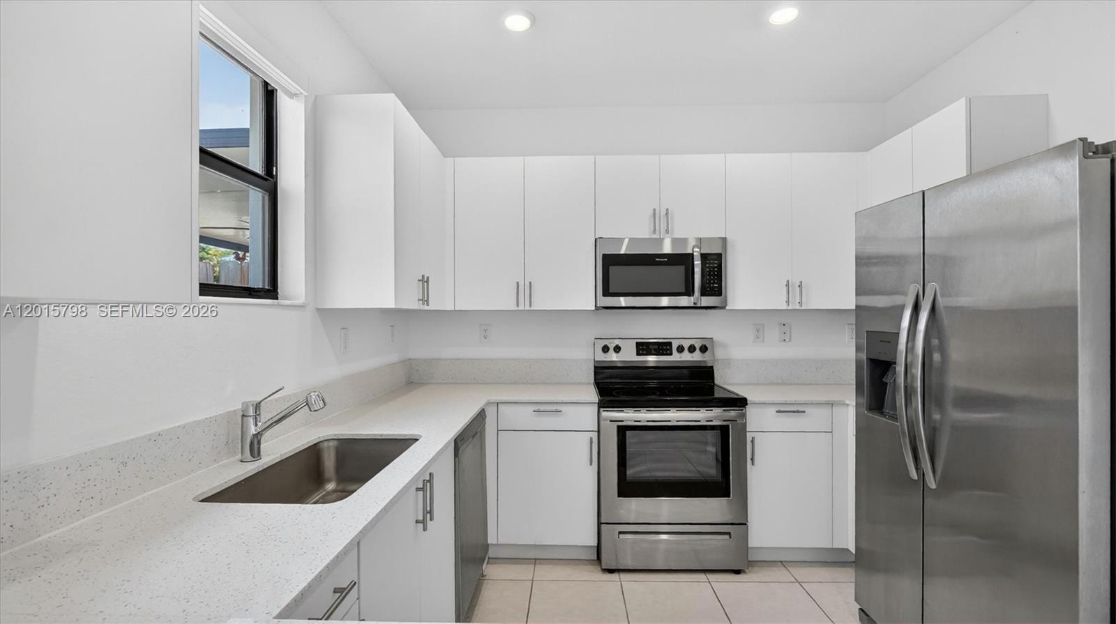 23029 Southwest 128th Place Miami, FL 33177 - Photo 12 of 39