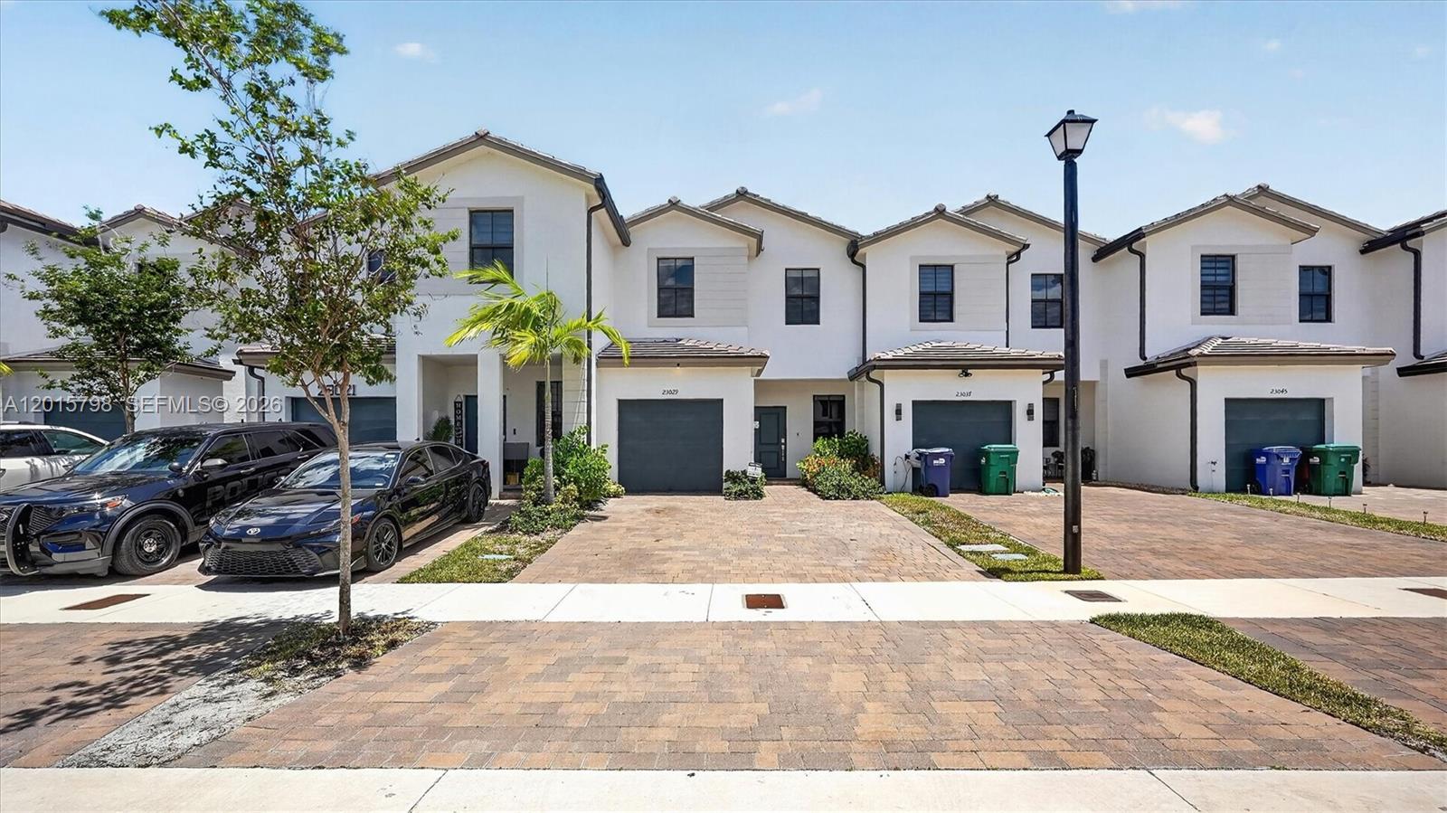23029 Southwest 128th Place Miami, FL 33177 - Photo 3 of 39