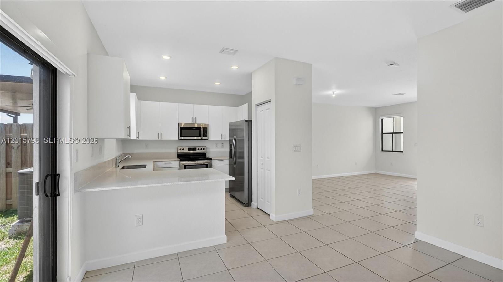 23029 Southwest 128th Place Miami, FL 33177 - Photo 9 of 39