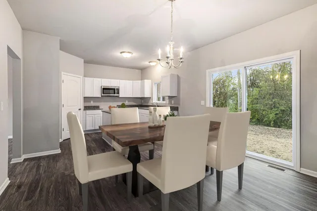 $425,000 | 7177 Belle Pointe Drive, Belleville, MI 48111