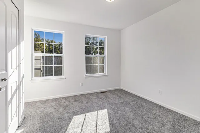 $425,000 | 7177 Belle Pointe Drive, Belleville, MI 48111