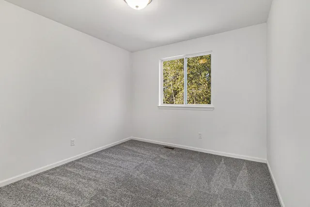 $425,000 | 7177 Belle Pointe Drive, Belleville, MI 48111