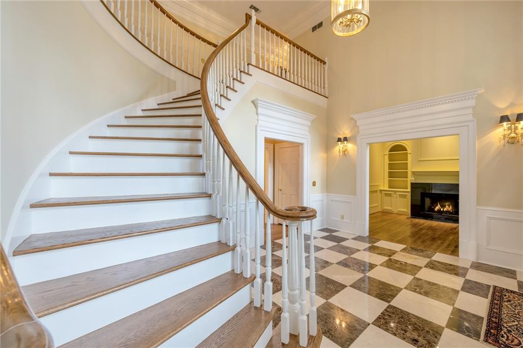 3184 Andrews Court Northwest Atlanta, GA 30305 - Photo 3 of 60 a view of entryway with a front door