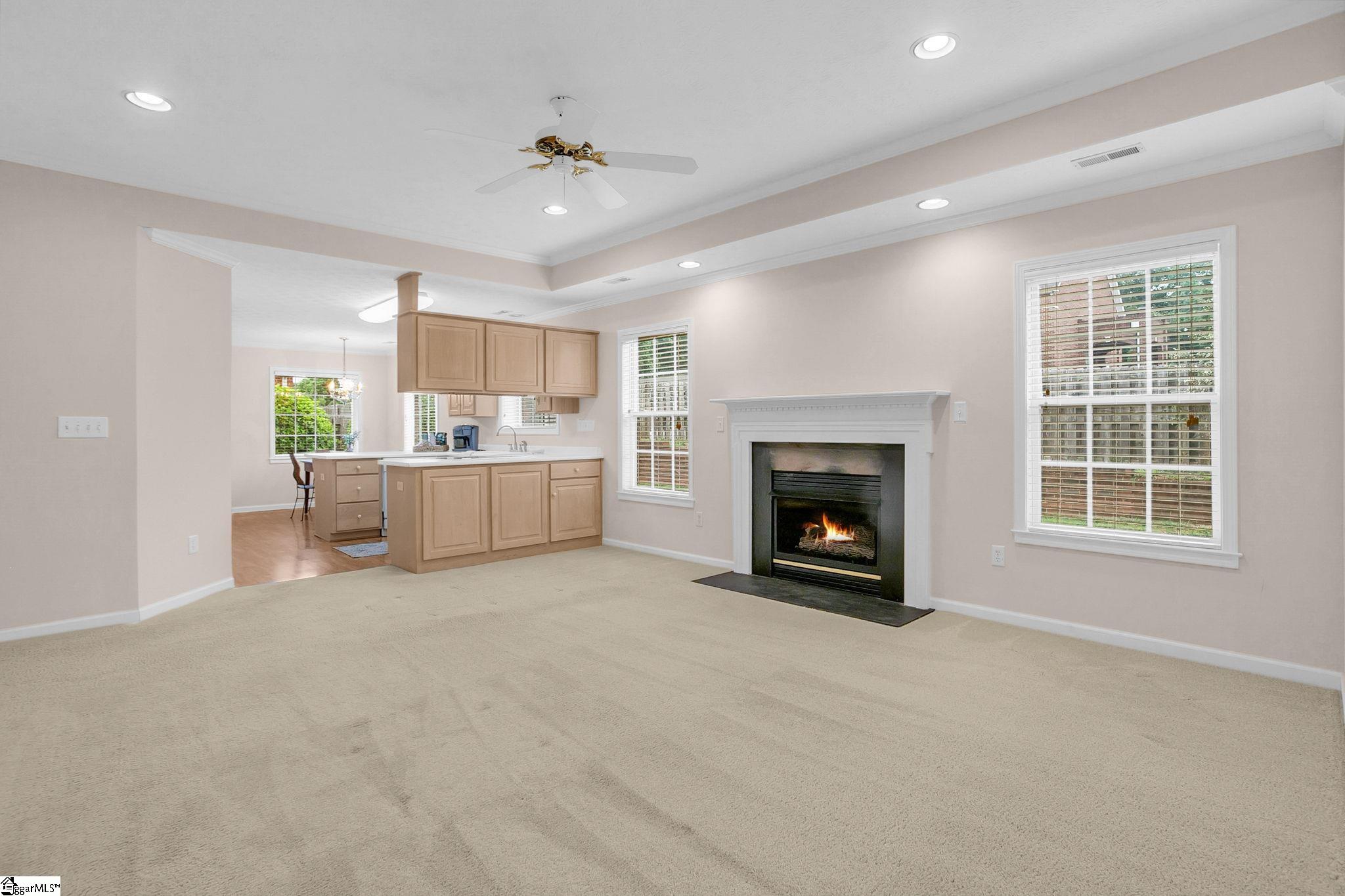 100 Carmen Way Easley, SC 29642 - Photo 5 of 29