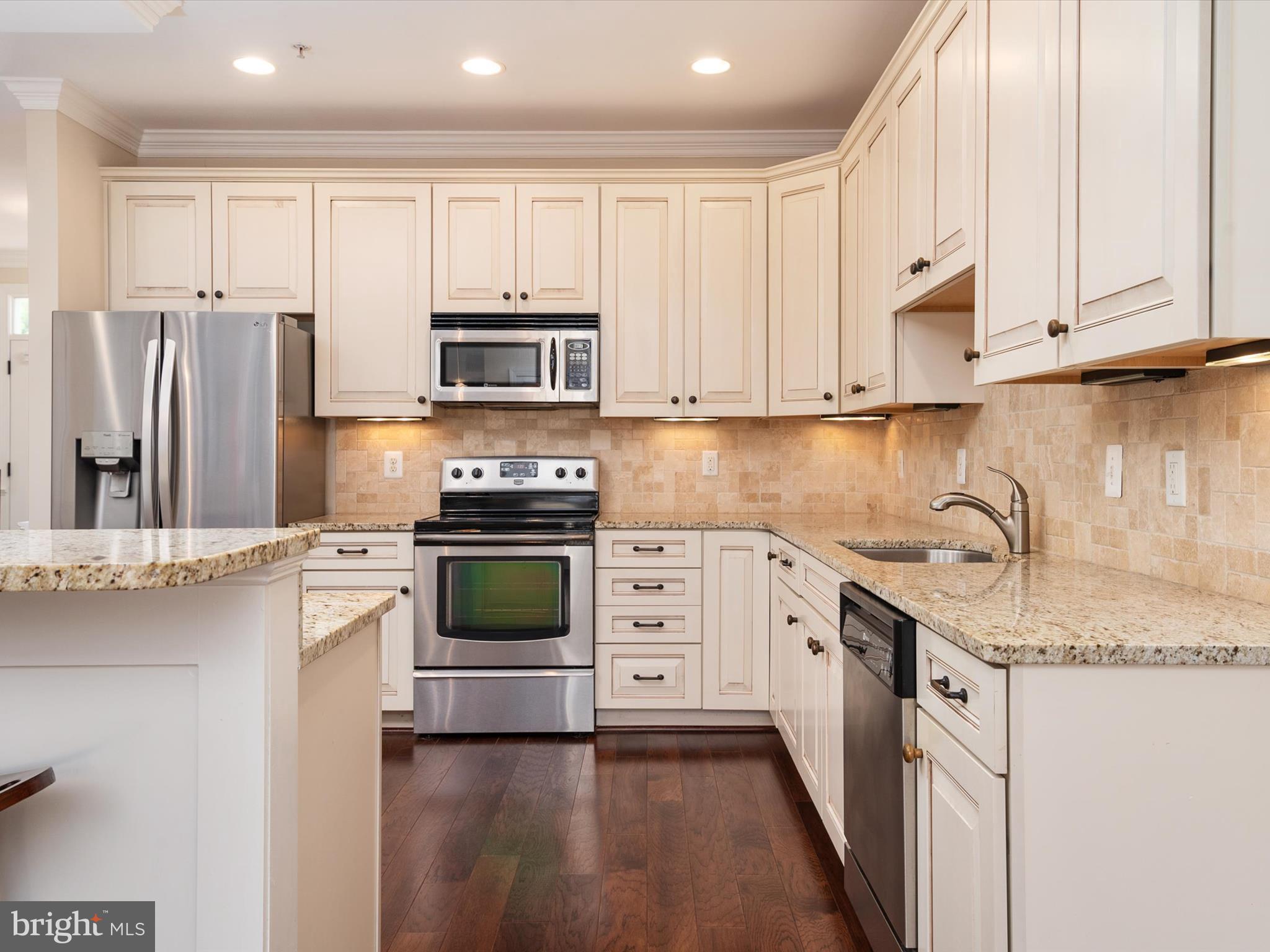 107 Gibson Circle Chester, MD 21619 - Photo 3 of 60 Kitchen