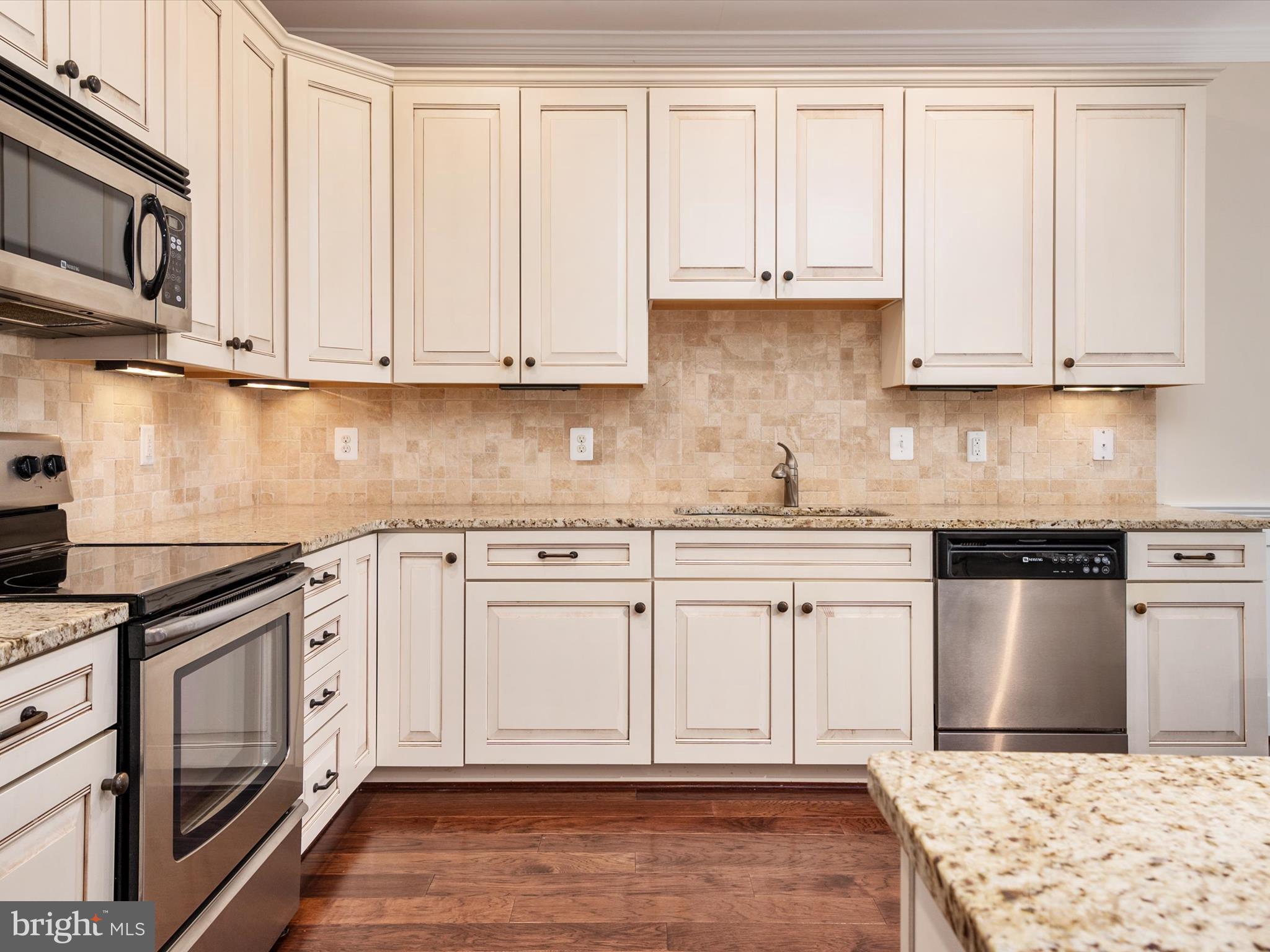 107 Gibson Circle Chester, MD 21619 - Photo 4 of 60 Kitchen
