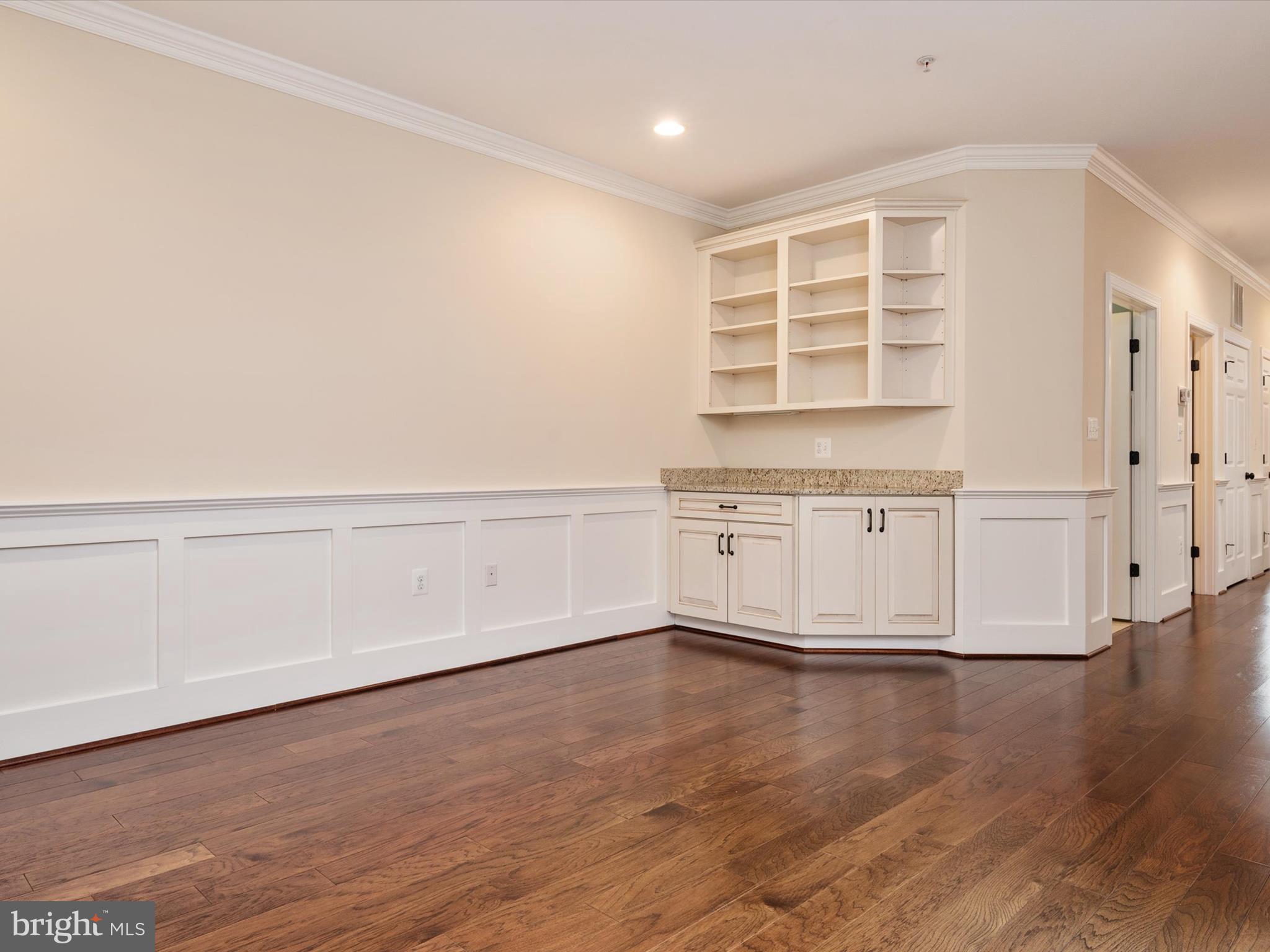 107 Gibson Circle Chester, MD 21619 - Photo 10 of 60 Living Room