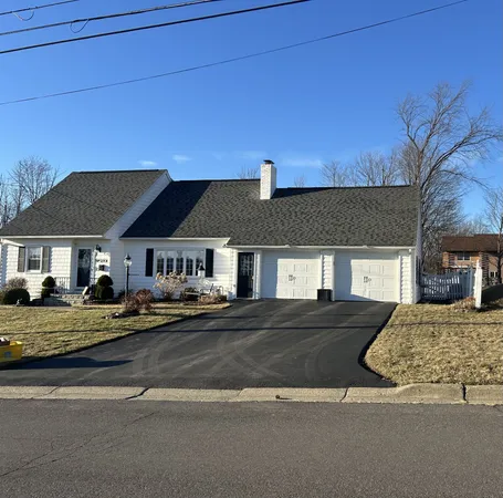 $389,900 | 2701 Columbia Drive, Endwell, NY 13760