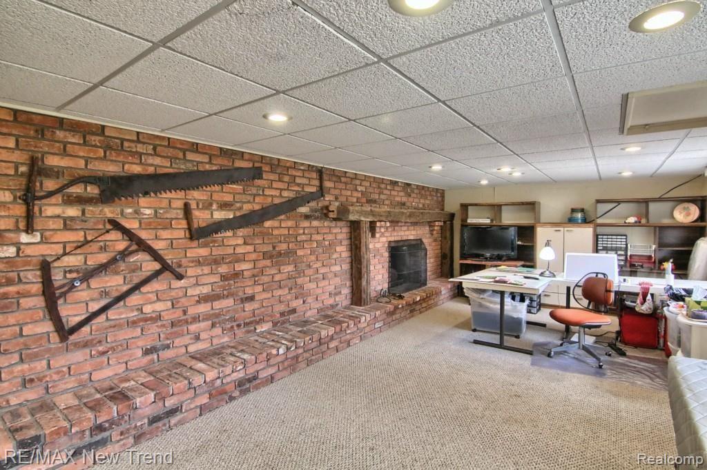 2962 Hiller Road West Bloomfield, MI 48324 - Photo 31 of 48 Brick Wall & Fireplace in Walkout LL