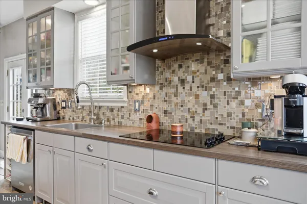 $475,000 | 105 Dogwood Drive, Cross Junction, VA 22625