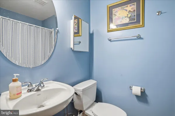 $475,000 | 105 Dogwood Drive, Cross Junction, VA 22625