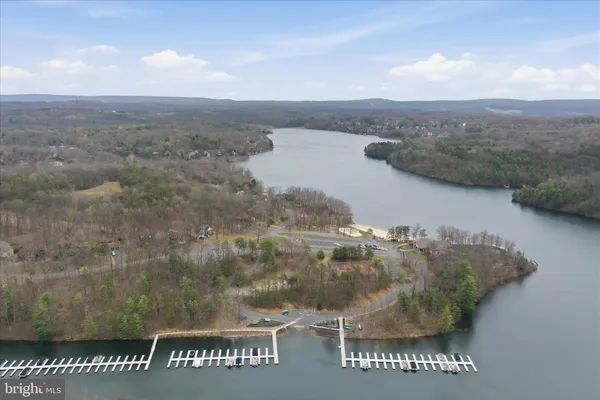 $475,000 | 105 Dogwood Drive, Cross Junction, VA 22625