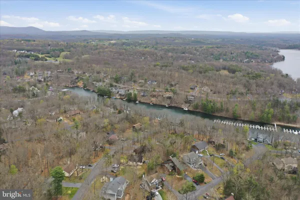 $475,000 | 105 Dogwood Drive, Cross Junction, VA 22625