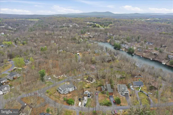 $475,000 | 105 Dogwood Drive, Cross Junction, VA 22625