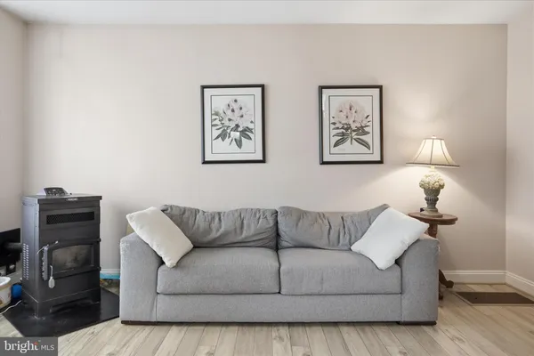 $475,000 | 105 Dogwood Drive, Cross Junction, VA 22625