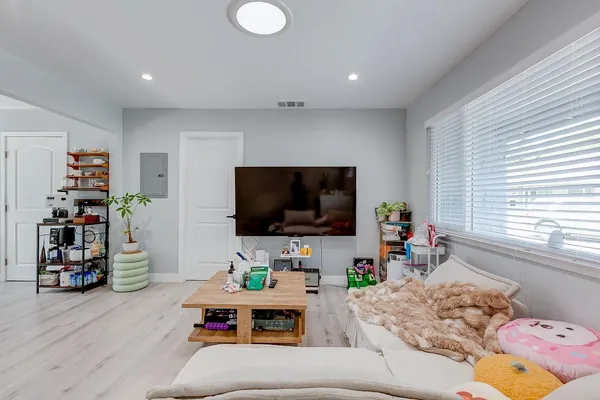$1,649,000 | 686-688 San Luisito Way, Sunnyvale, CA 94085