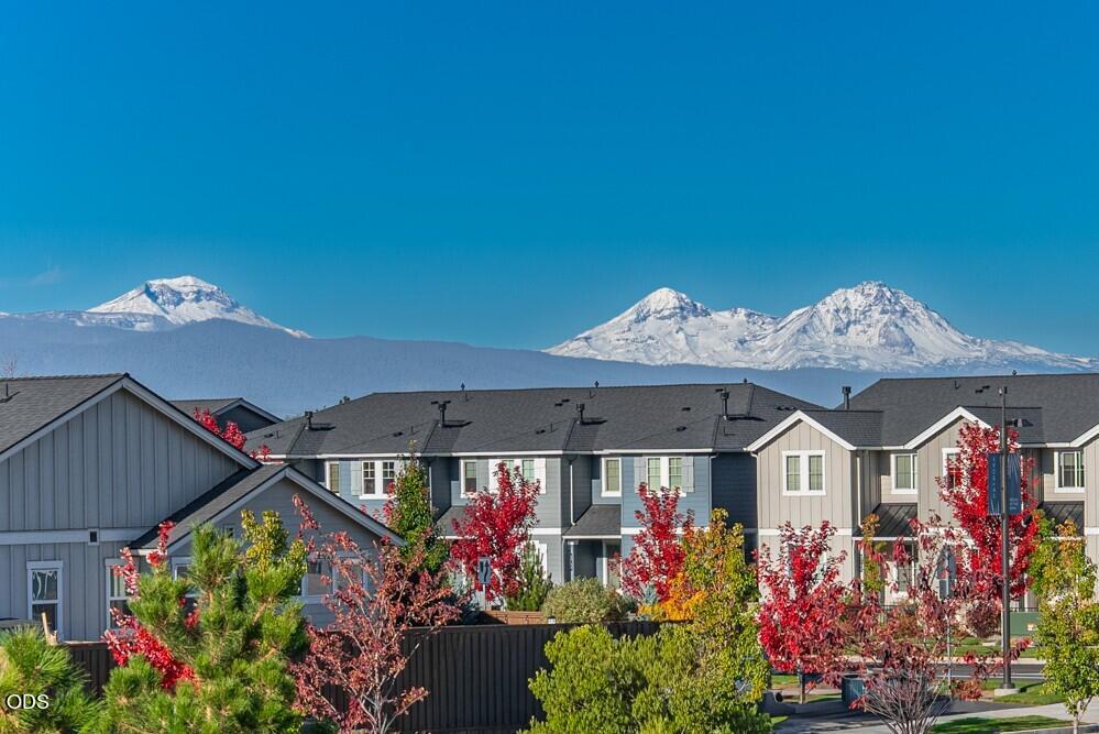 3863 Northeast Eagle Road Bend, OR 97701 - Photo 11 of 25 Gallery Image 11