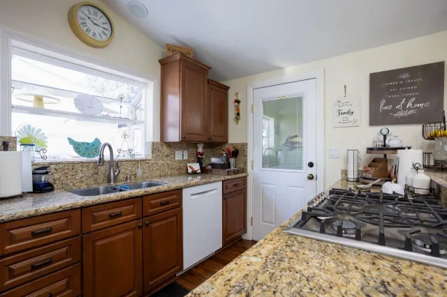 $1,149,999 | 2597 Melbourne Drive, San Diego, CA 92123