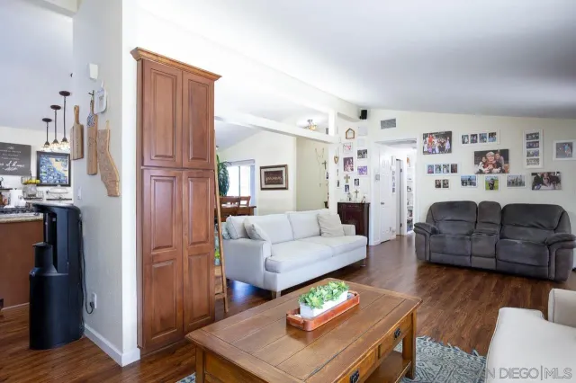 $1,149,999 | 2597 Melbourne Drive, San Diego, CA 92123