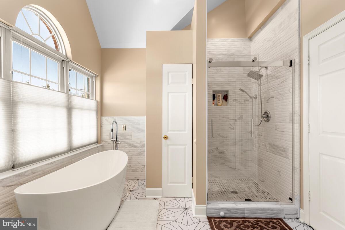 13111 Venetian Road Silver Spring, MD 20904 - Photo 21 of 42 Fully Upgraded Master Bath