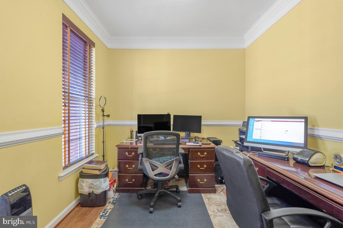 13111 Venetian Road Silver Spring, MD 20904 - Photo 37 of 42 Large private office space