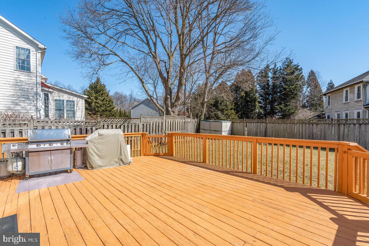 13111 Venetian Road Silver Spring, MD 20904 - Photo 39 of 42 Large Deck