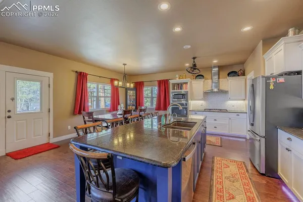 $875,000 | 293 Daniwood Grove, Florissant, CO 80816