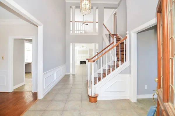 a view of entryway