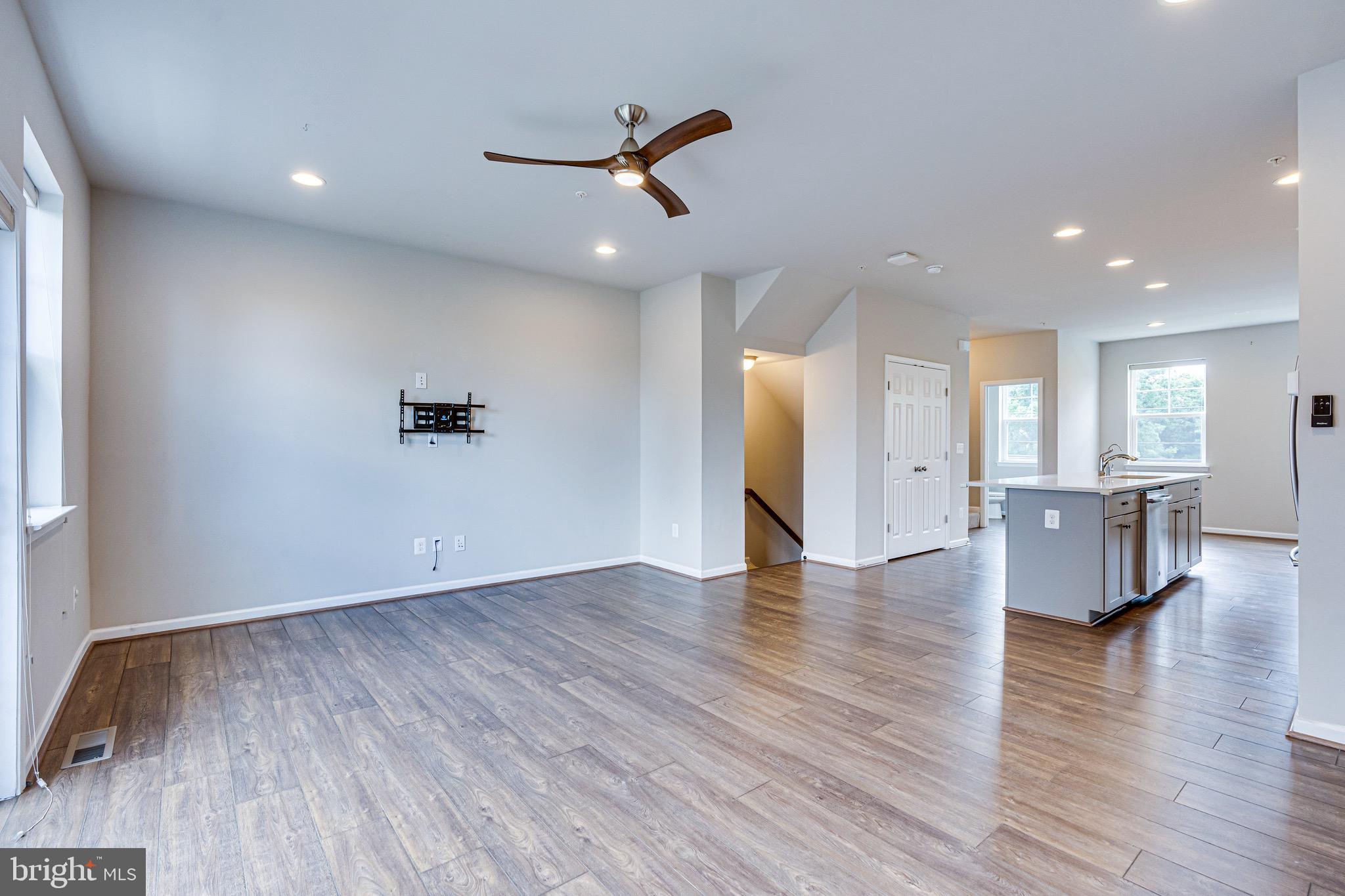 14263 Travilah Road Rockville, MD 20850 - Photo 6 of 38