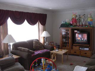 2331 East Labo Road Carleton, MI 48117 - Photo 4 of 9 LIVING ROOM
