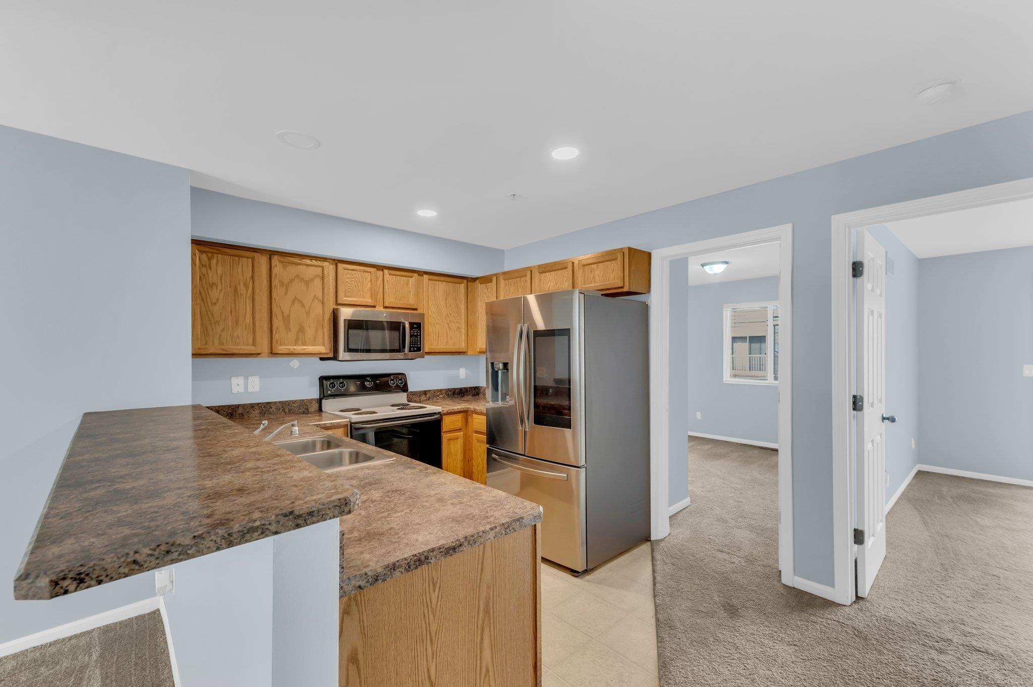 1139 Beaver Run Troy, MI 48083 - Photo 3 of 25