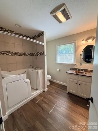 $1,300 | 10 Cherry Street, Granite Falls, NC 28630