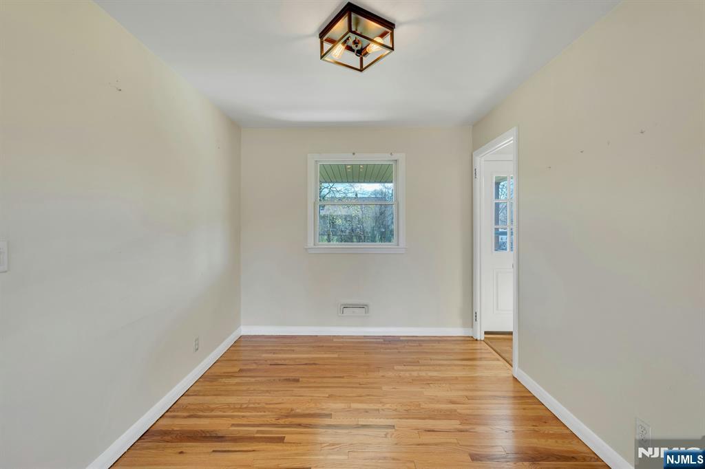 20 Kievit Road Wayne, NJ 07470 - Photo 22 of 49